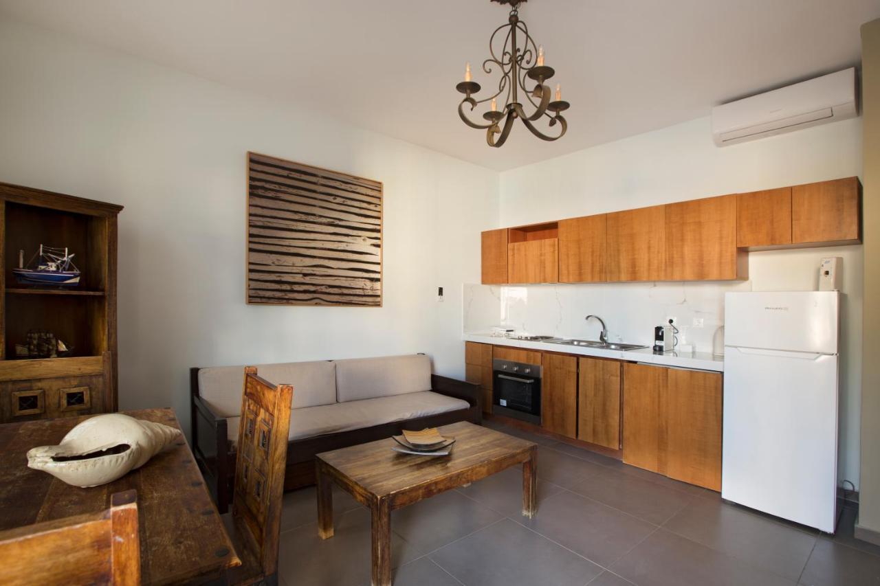 Poseidon Apartment Meyísti